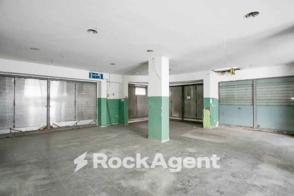Interno non residenziale - Negozio via Eugenio Torelli Viollier, 63, Roma - foto 3