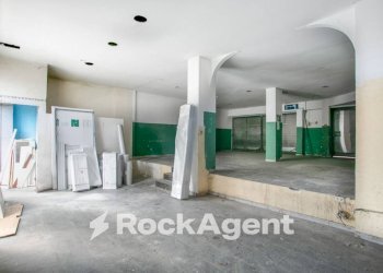 Interno non residenziale - Negozio via Eugenio Torelli Viollier, 63, Roma - foto 7