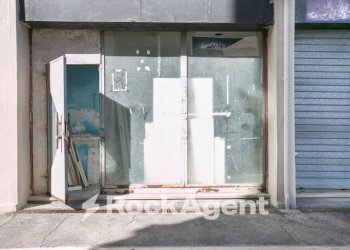 Facciata - Negozio via Eugenio Torelli Viollier, 63, Roma - foto 14