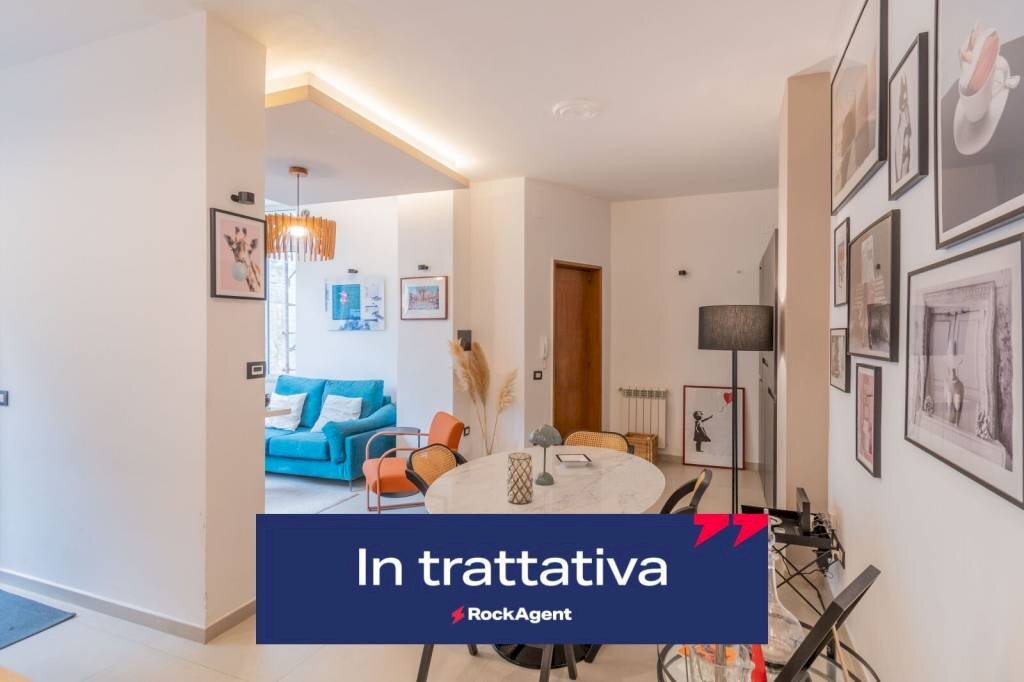 Interno non residenziale - Bilocale via Francesco Petrarca, 141, Napoli (zona Posillipo) - foto 2