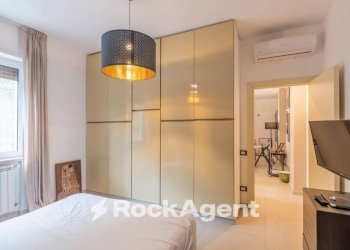 Camera da letto - Bilocale via Francesco Petrarca, 141, Napoli (zona Posillipo) - foto 17