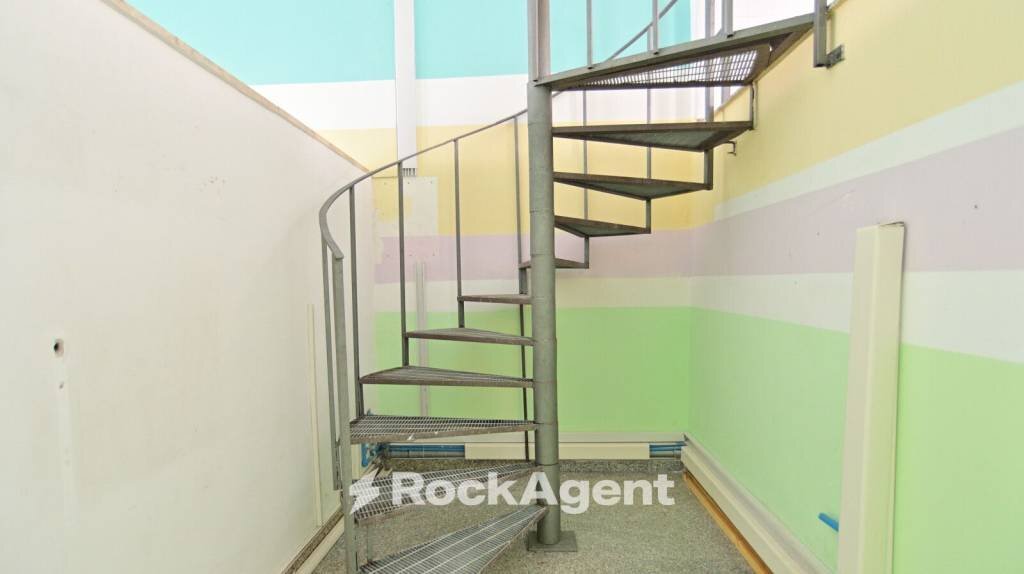 Scala - Negozio viale Alessio Nazari, 6, Fiuggi - foto 3