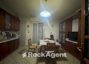 Cucina - Trilocale via Angelo Volpicelli, 34, Arzano - foto 2