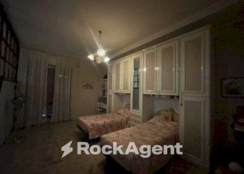 Camera da letto - Trilocale via Angelo Volpicelli, 34, Arzano - foto 6