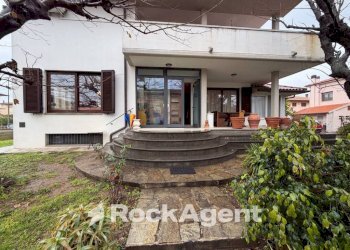 Facciata - Villa via Perugia, 2A, Castagneto Carducci - foto 2