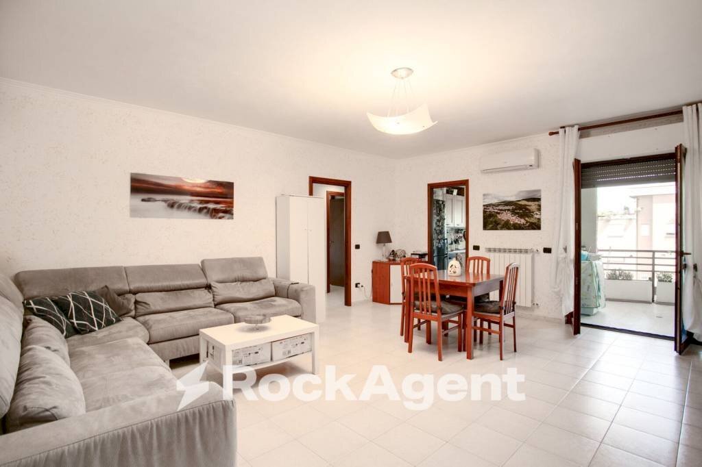 Salone - Three-room apartment via Generale Giuseppe Valle, 42, Roma - photo 2