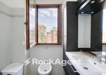 Bagno - Trilocale via Generale Giuseppe Valle, 42, Roma - foto 16