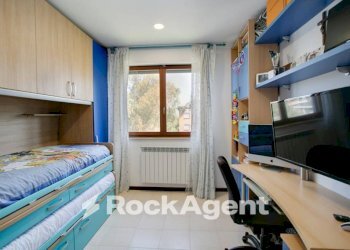 Camera da letto - Trilocale via Generale Giuseppe Valle, 42, Roma - foto 22