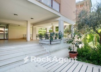 Interno palazzo - Trilocale via Generale Giuseppe Valle, 42, Roma - foto 37