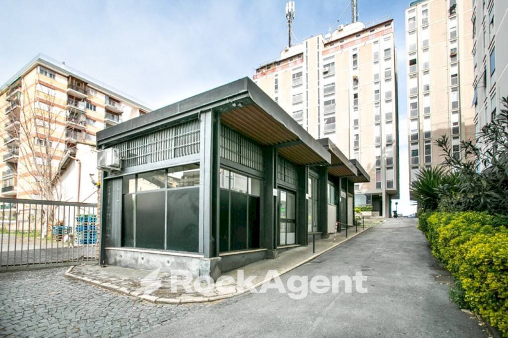 Facciata - Negozio via degli Ortaggi, 27, Roma - foto 2