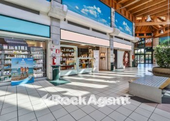 Interno non residenziale - Negozio via Amilcare Ponchielli, 23, Bologna (zona Savena) - foto 1