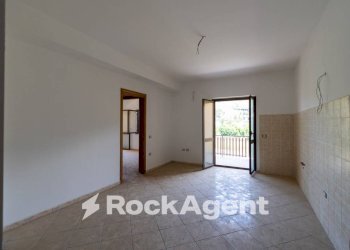 Salone - Two-room apartment via Cavour, Nocera Terinese - photo 11