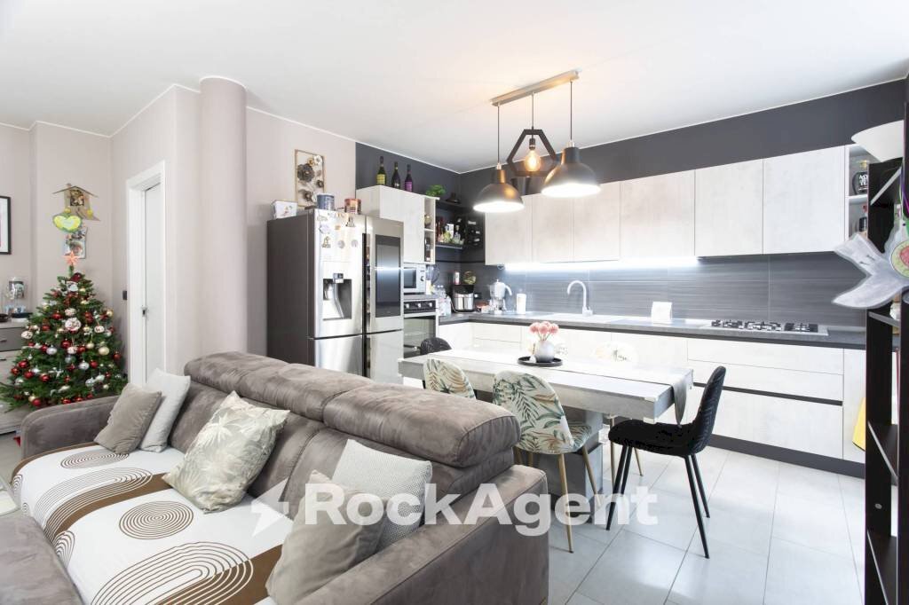 Salone - Villa a Schiera via Venaria, 87, Collegno - foto 1