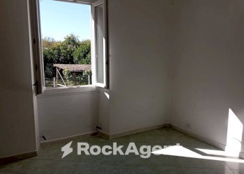 Camera da letto - Bilocale strada Rocca Grimalda, Ovada - foto 8