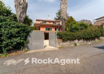 Facciata - Villa via Pietro Maroncelli, 8, Trecastagni - foto 22