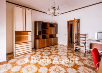 Salone - Appartamento via Casale Cerrate, 24, Lecce - foto 12