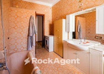 Bagno - Appartamento via Casale Cerrate, 24, Lecce - foto 19