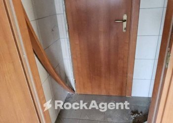 Interno palazzo - Negozio corso G. Garibaldi, 366, Siderno - foto 3