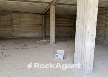 Interno non residenziale - Negozio corso G. Garibaldi, 366, Siderno - foto 7