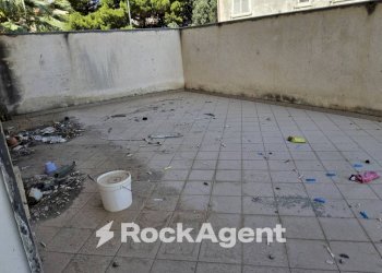 Terrazzo - Negozio corso G. Garibaldi, 366, Siderno - foto 11