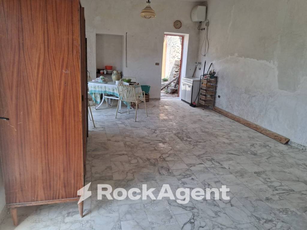 Cucina - Casa indipendente vico Mancini, Gioiosa Ionica - foto 1