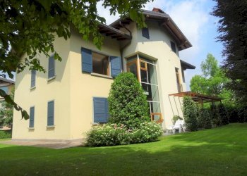 esterno - Villa via Bruno Locatelli, 8, Brembate di Sopra - foto 1
