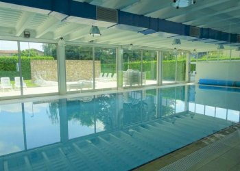 piscina - Villa via Bruno Locatelli, 8, Brembate di Sopra - foto 14