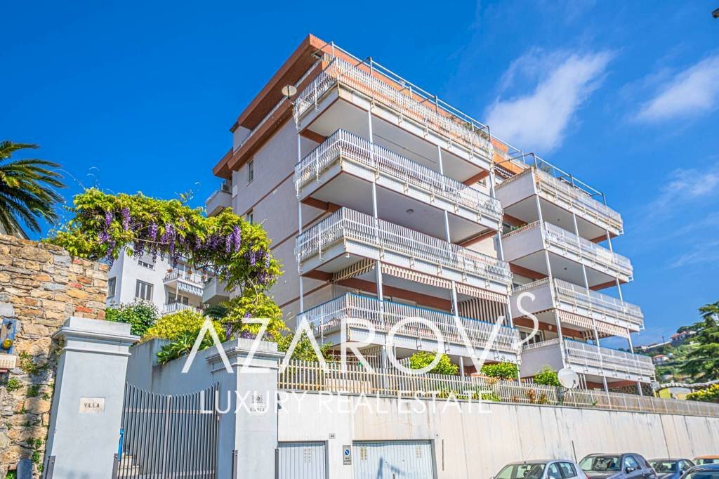 Facciata - Trilocale via Valle del Ponte, 44, Sanremo - foto 2