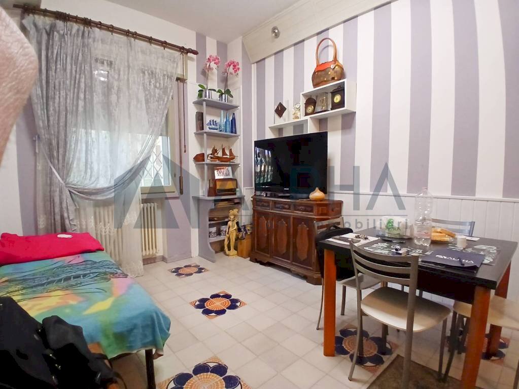 Salone - Trilocale viale Omero, Ravenna - foto 2