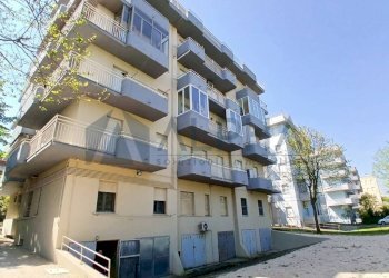 Facciata - Trilocale viale Omero, Ravenna - foto 13