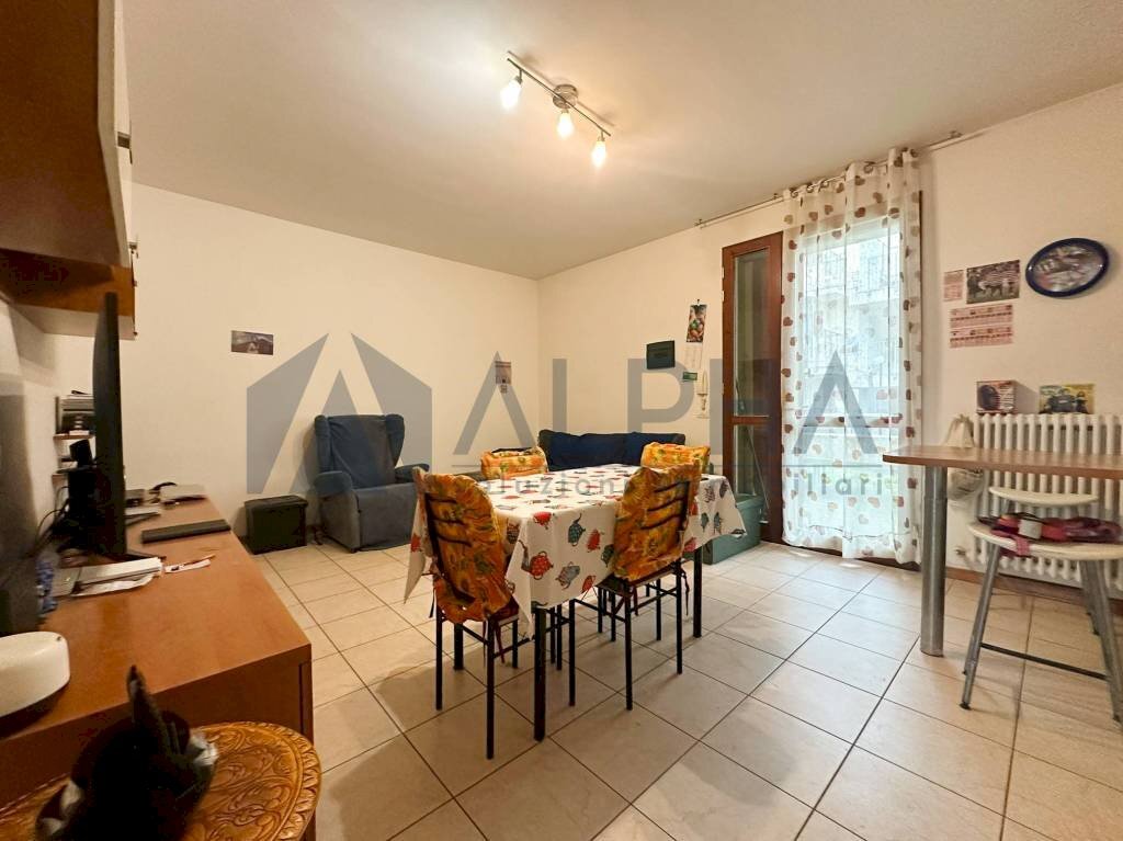 Salone - Bilocale via Fratelli Garavini, Russi - foto 2