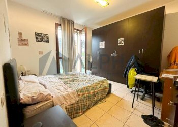 Camera da letto - Bilocale via Fratelli Garavini, Russi - foto 4