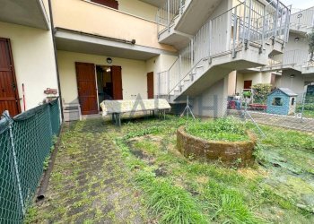 Giardino - Bilocale via Fratelli Garavini, Russi - foto 12