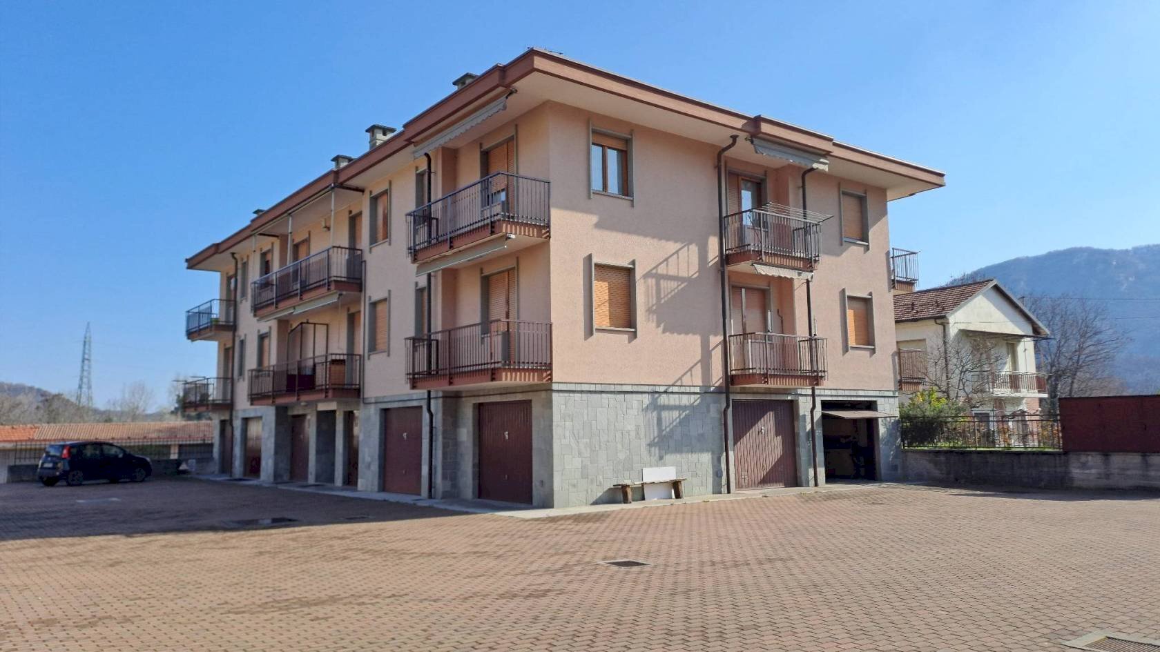 Three-room apartment Paesana - photo 1