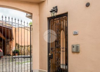 Four-room apartment Via cardinal maurizio di savoia, Giaveno - photo 17