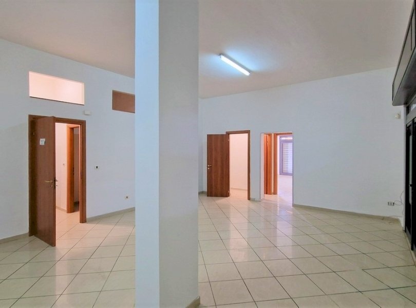 Locale Commerciale Mondragone - foto 2