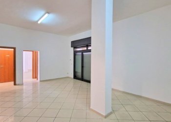 Locale Commerciale Mondragone - foto 3