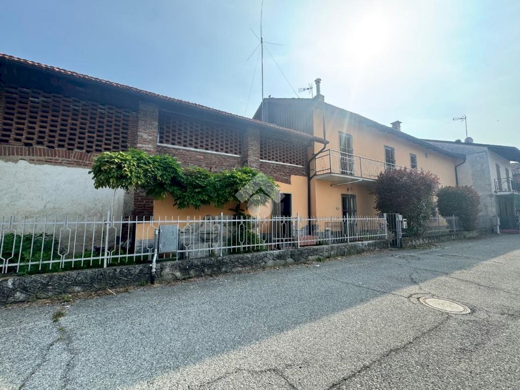 Casa indipendente Strada della valle, Lombriasco - foto 1