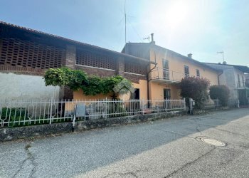 Casa indipendente Strada della valle, Lombriasco - foto 1