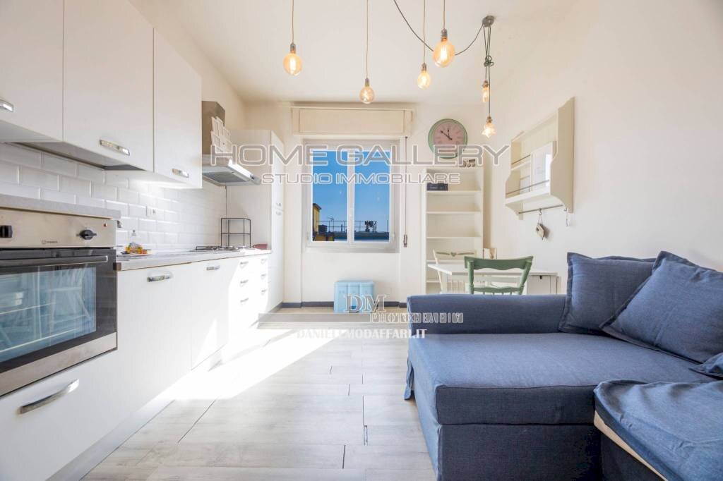 Cucina - Trilocale via Donghi, Genova (zona Marassi) - foto 3