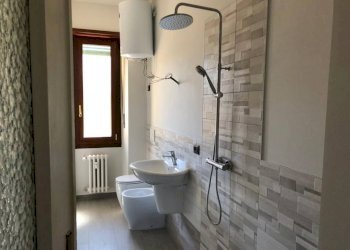 Bagno - Bilocale corso Toscana, 85, Torino - foto 3
