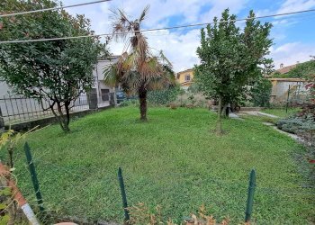 Giardino - Villetta via Lelia Lodigiani, Vaiano Cremasco - foto 16