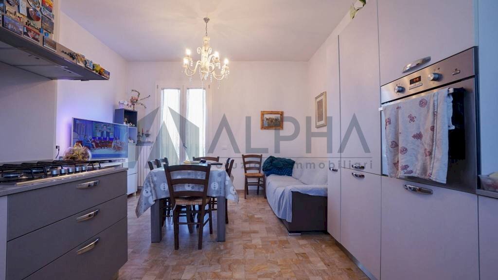 Cucina - Appartamento via Bengasi, Forlì - foto 1