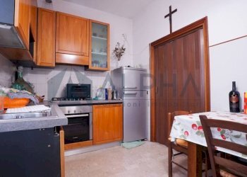 Cucina - Appartamento via Bengasi, Forlì - foto 2