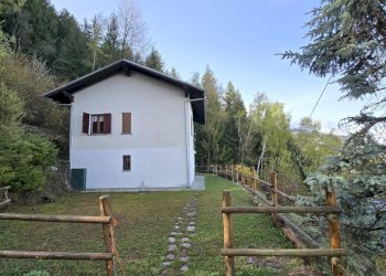 Villa Località Piscine, 459, Charvensod - foto 1