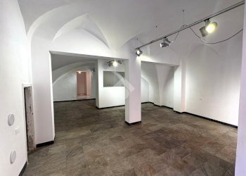 Shop Locale commerciale Via Boragine, Loano - photo 2