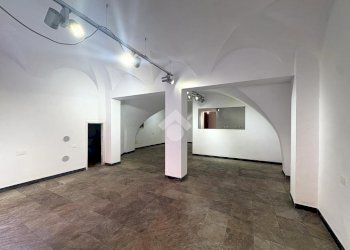 Shop Locale commerciale Via Boragine, Loano - photo 4