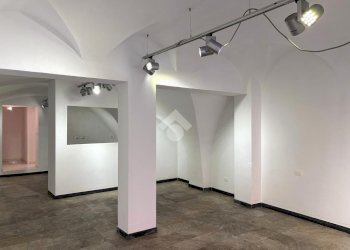 Shop Locale commerciale Via Boragine, Loano - photo 6