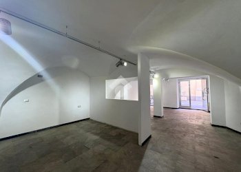 Shop Locale commerciale Via Boragine, Loano - photo 12