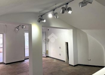 Shop Locale commerciale Via Boragine, Loano - photo 14